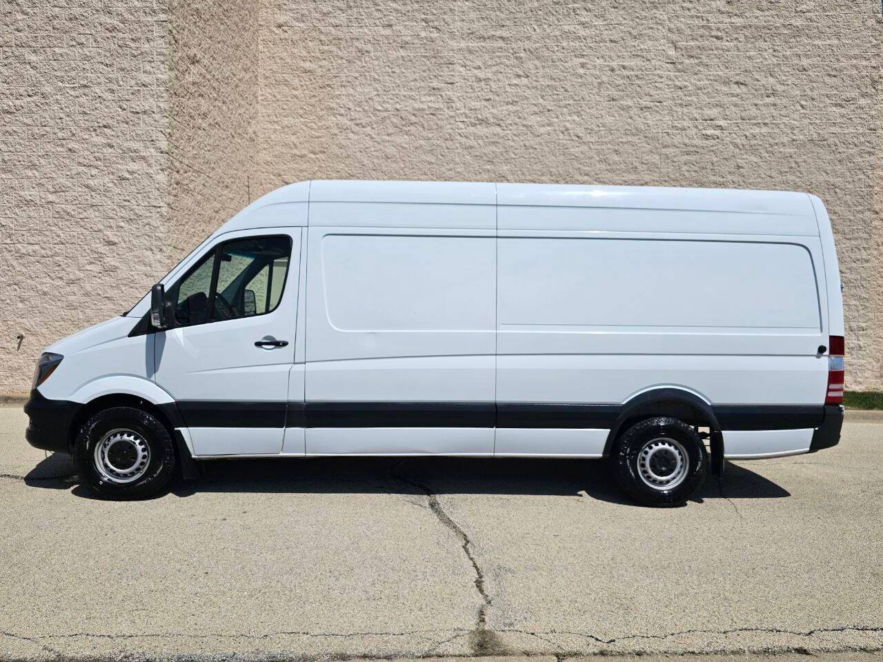 2017 Mercedes-Benz Sprinter Cargo Van 2500 — Cargo Van — 208,223 mi — Roselle, IL