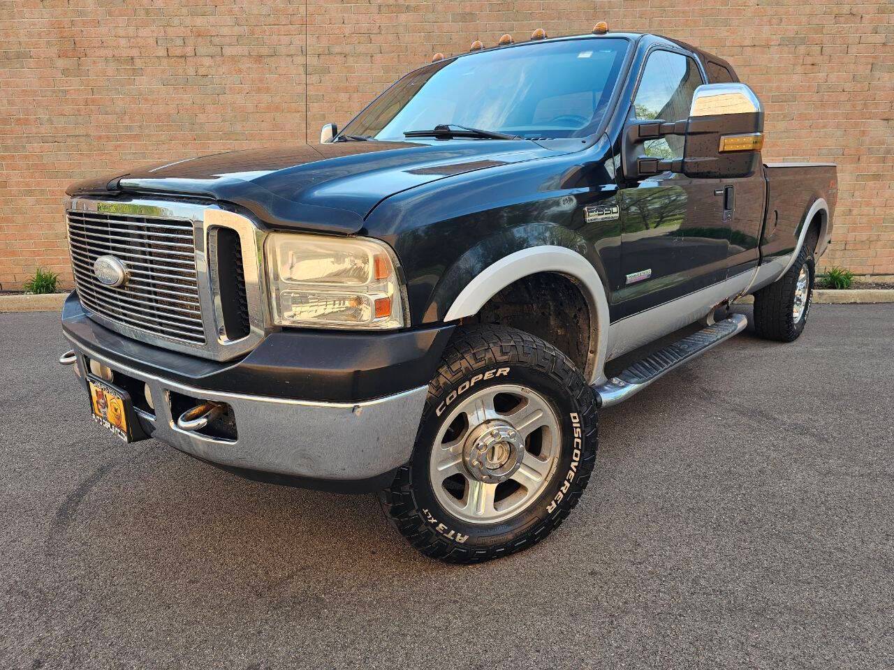 2006 Ford Super Duty F-350 Lariat — Pickup Truck — 272,500 mi — Roselle, IL