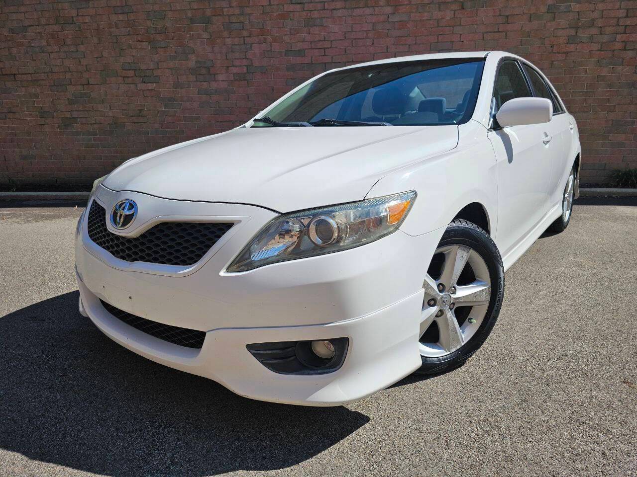 2010 Toyota Camry SE — Sedan — 97,291 mi — Roselle, IL