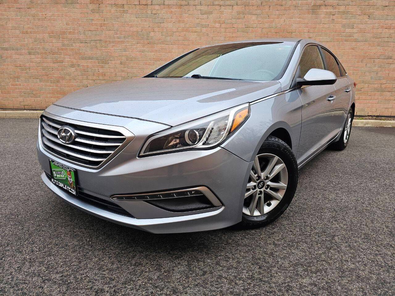2015 Hyundai Sonata SE — Sedan — 127,274 mi — Roselle, IL