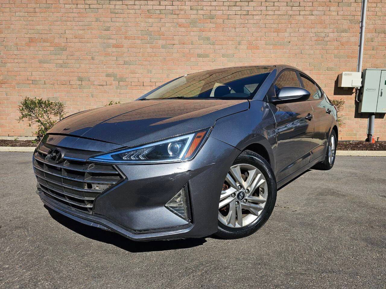 2019 Hyundai Elantra SEL — Sedan — 107,507 mi — Roselle, IL
