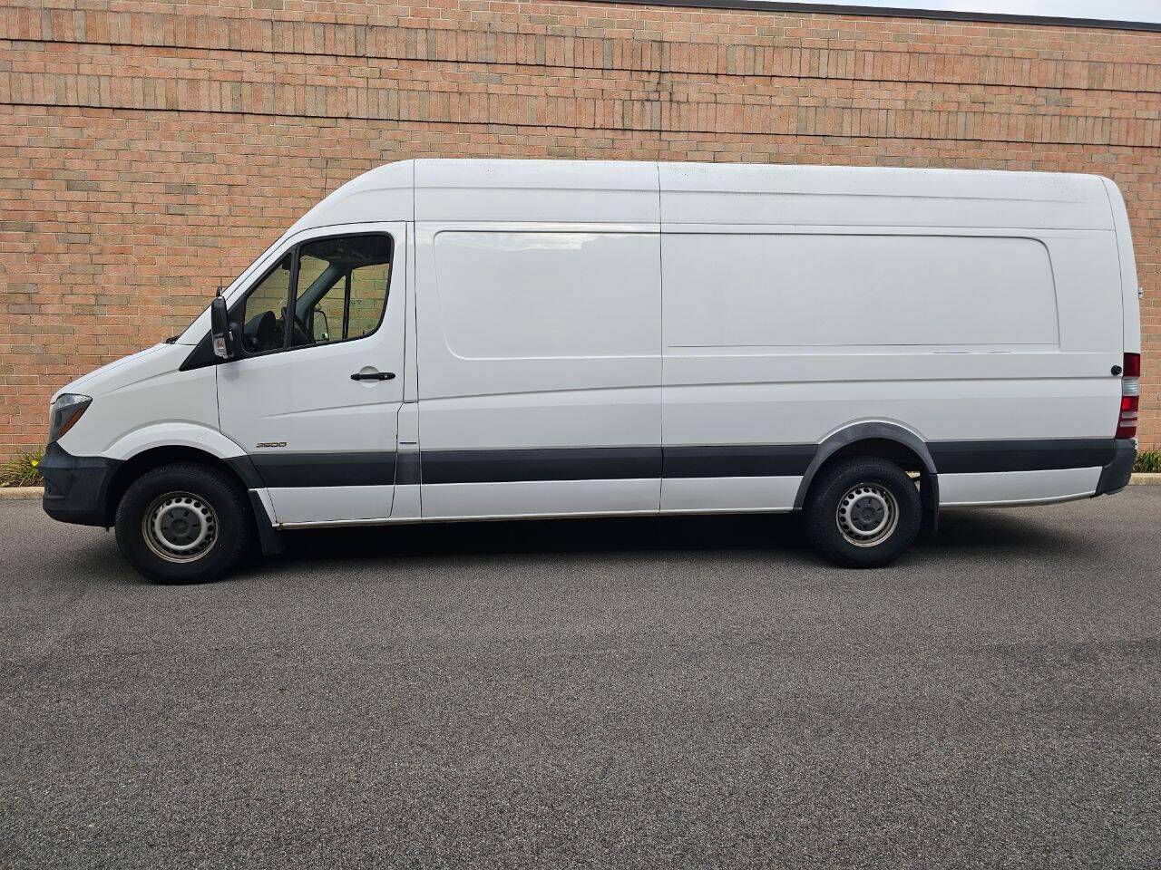 2015 Mercedes-Benz Sprinter Cargo Van 2500 — Cargo Van — 255,019 mi — Roselle, IL
