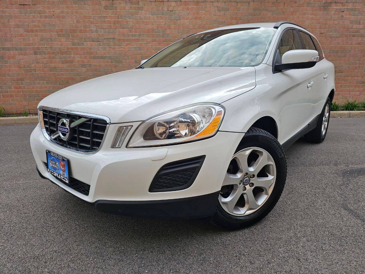 2013 Volvo XC60 3.2L Premier Plus — SUV — 85,168 mi — Roselle, IL