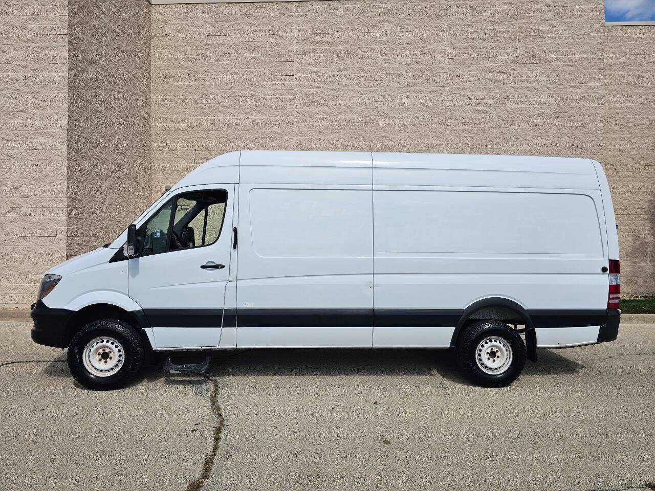 2016 Mercedes-Benz Sprinter Cargo Van 2500 — Cargo Van — 88,467 mi — Roselle, IL