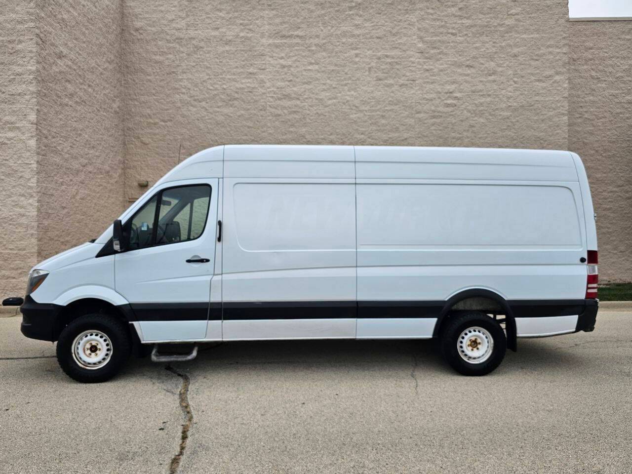 2016 Freightliner Sprinter Cargo Van 2500 — Cargo Van — 99,399 mi — Roselle, IL