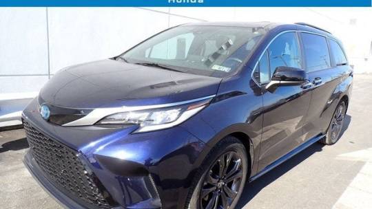 2022 Toyota Sienna XSE — Minivan — 26,871 mi — Monroeville, PA