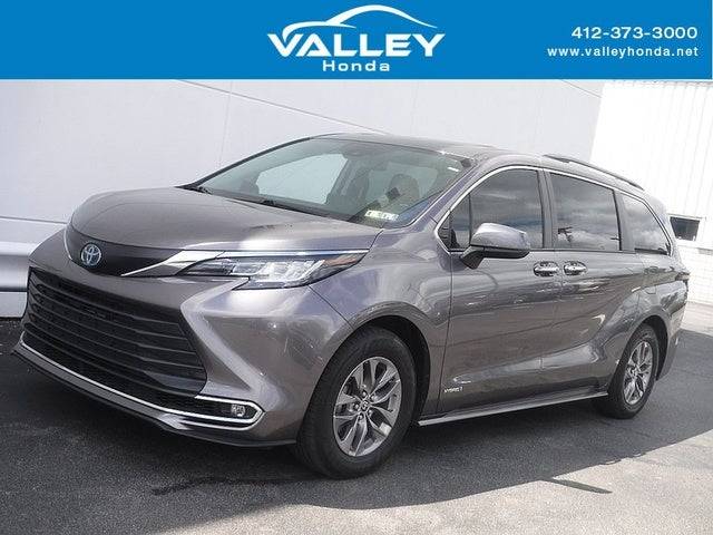 2021 Toyota Sienna XLE — Minivan — 82,767 mi — Monroeville, PA