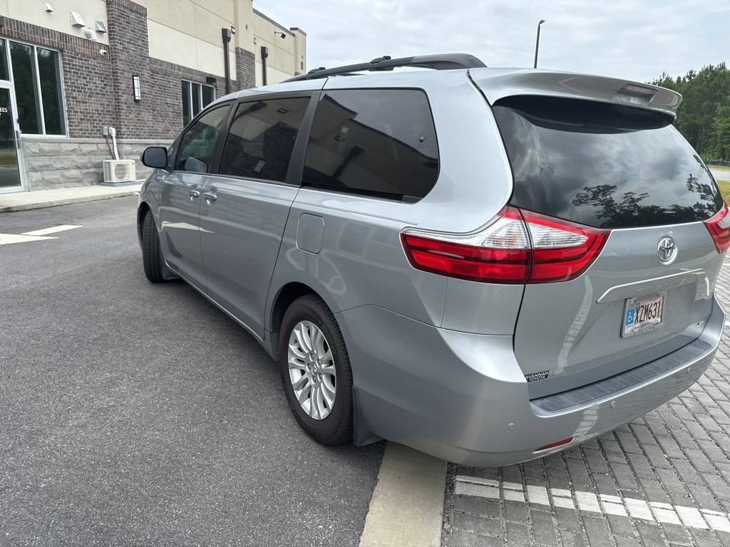 2017 Toyota Sienna L — Minivan — 101,305 mi — Pooler, GA