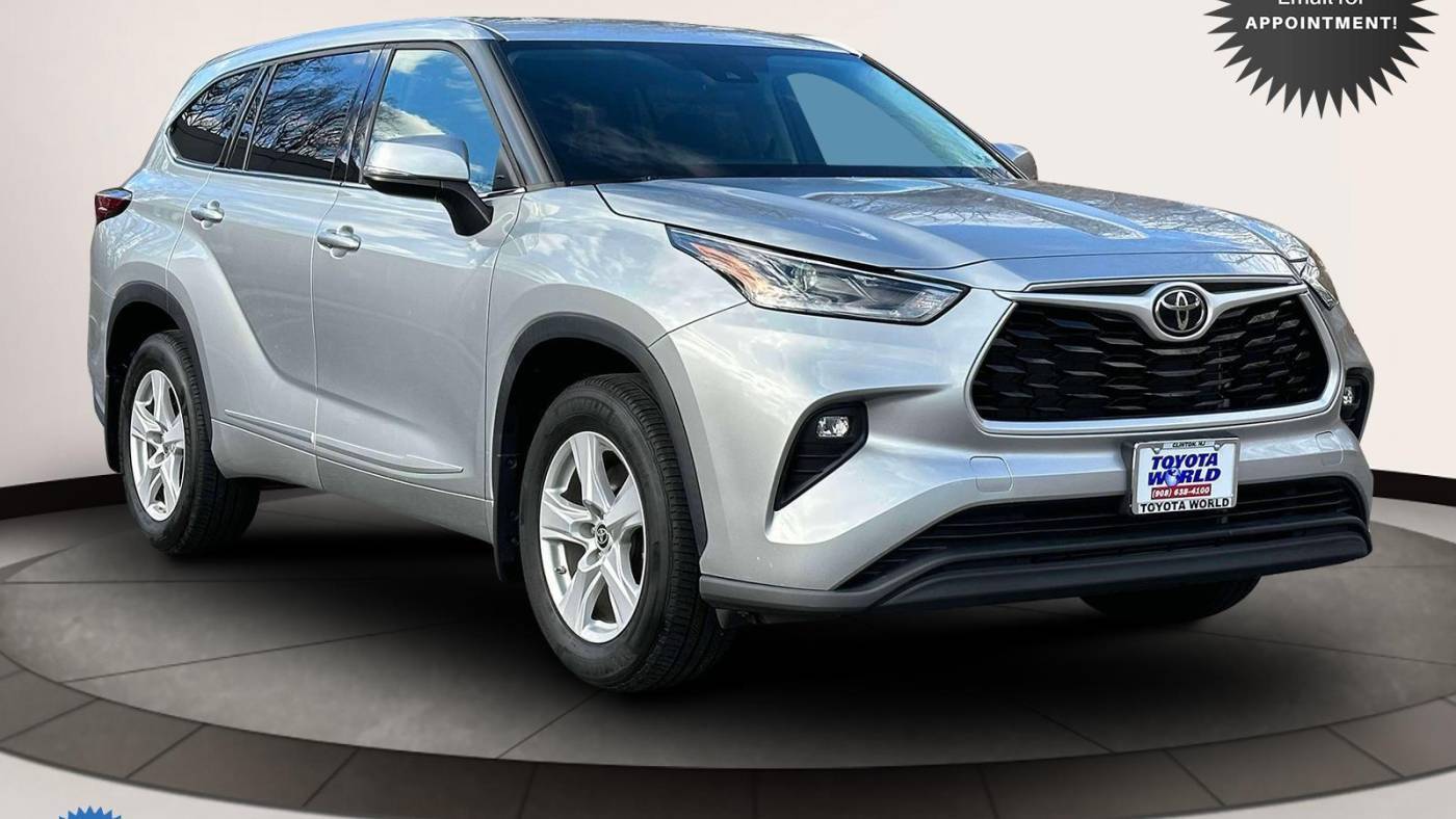 2021 Toyota Highlander LE — SUV — 26,746 mi — Clinton, NJ
