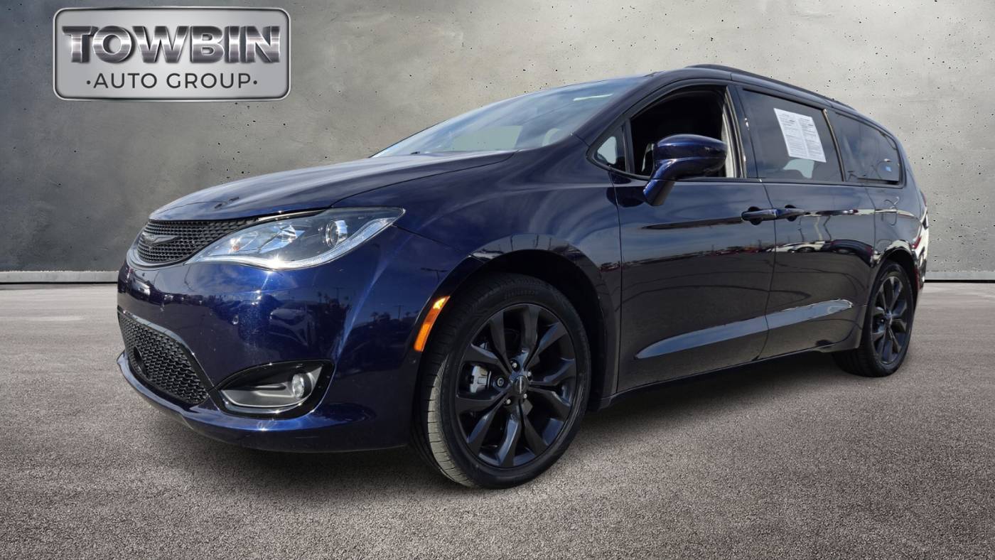 2020 Chrysler Pacifica Touring — Minivan — 31,031 mi — Henderson, NV