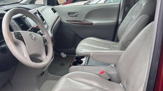 2013 Toyota Sienna Limited — Minivan — 110,406 mi — Fayetteville, TN