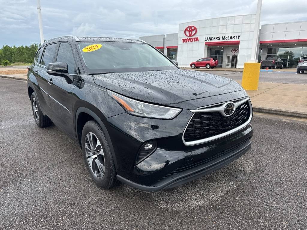 2024 Toyota Highlander XLE — SUV — 51,819 mi — Fayetteville, TN