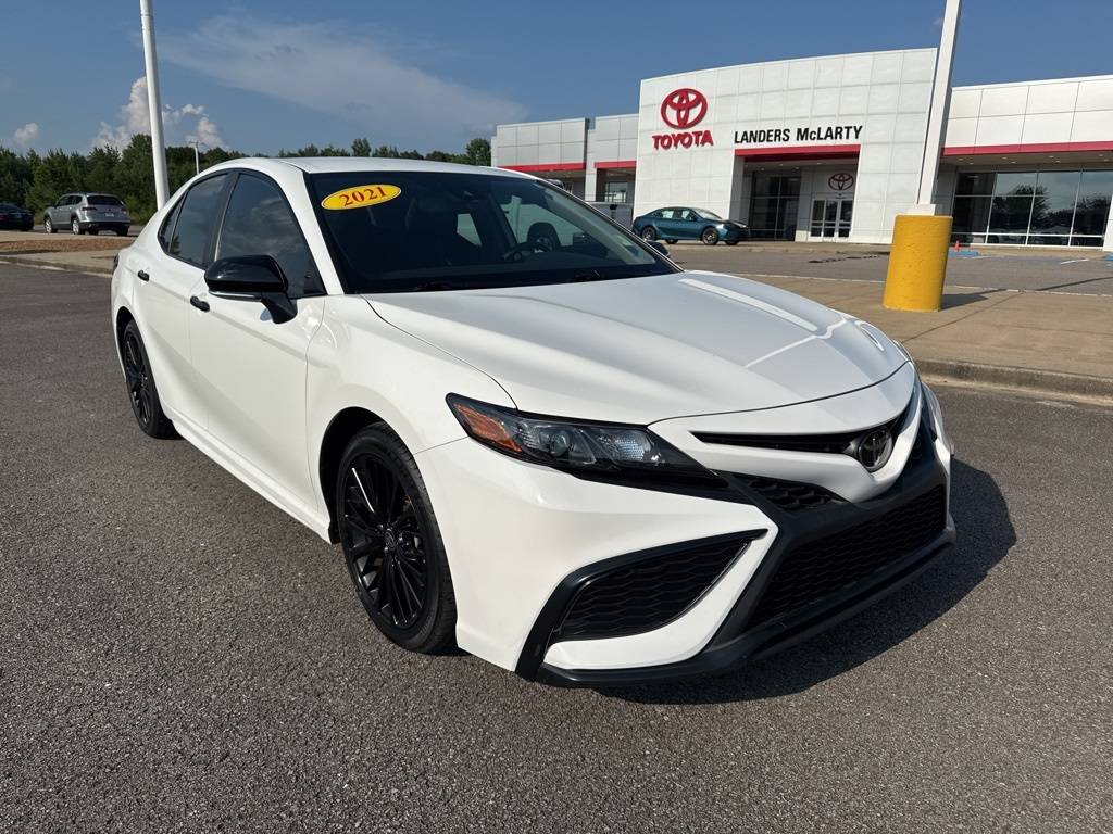 2021 Toyota Camry SE Nightshade — Sedan — 18,565 mi — Fayetteville, TN