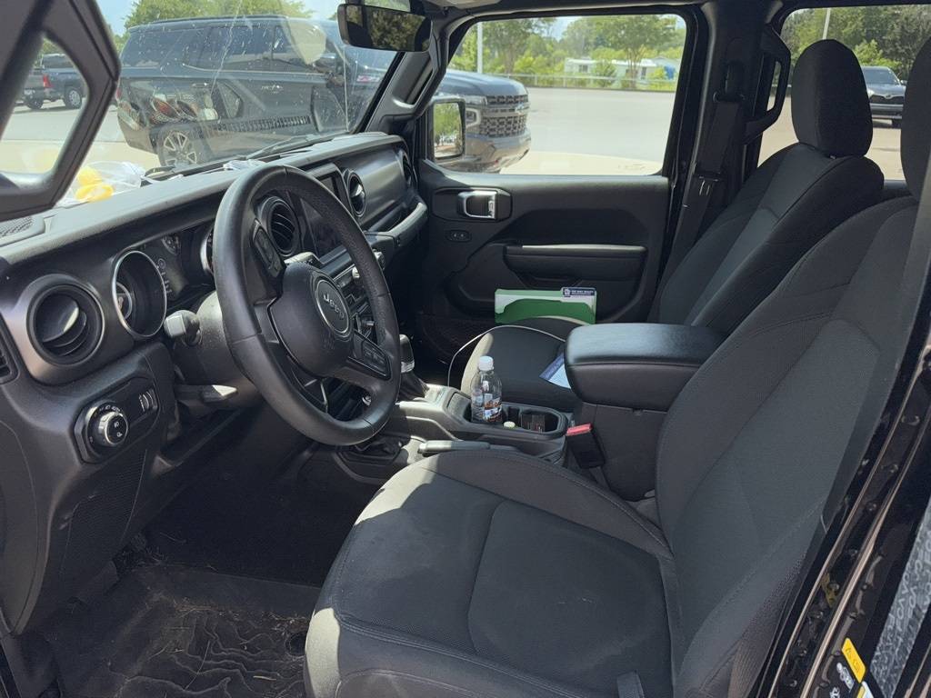 2023 Jeep Gladiator Sport S — Pickup Truck — 41,313 mi — Fayetteville, TN