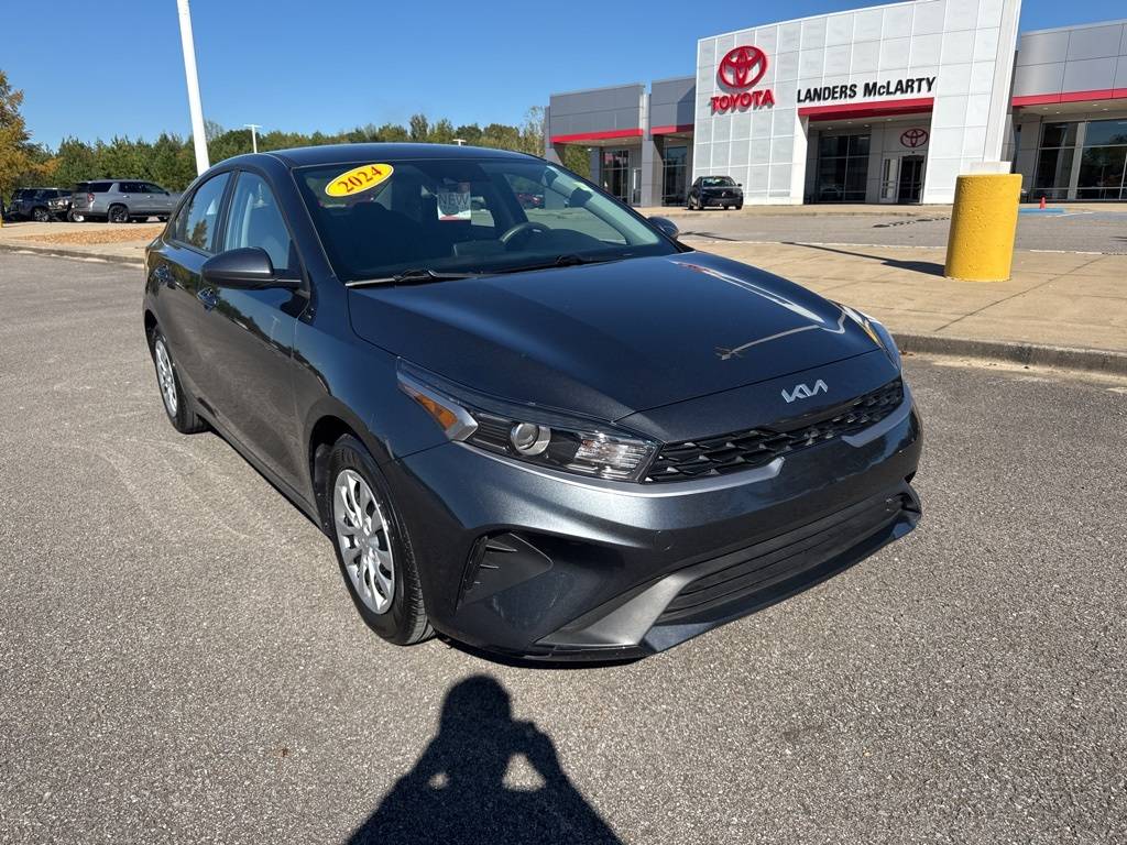 2024 Kia Forte LX — Sedan — 22,293 mi — Fayetteville, TN