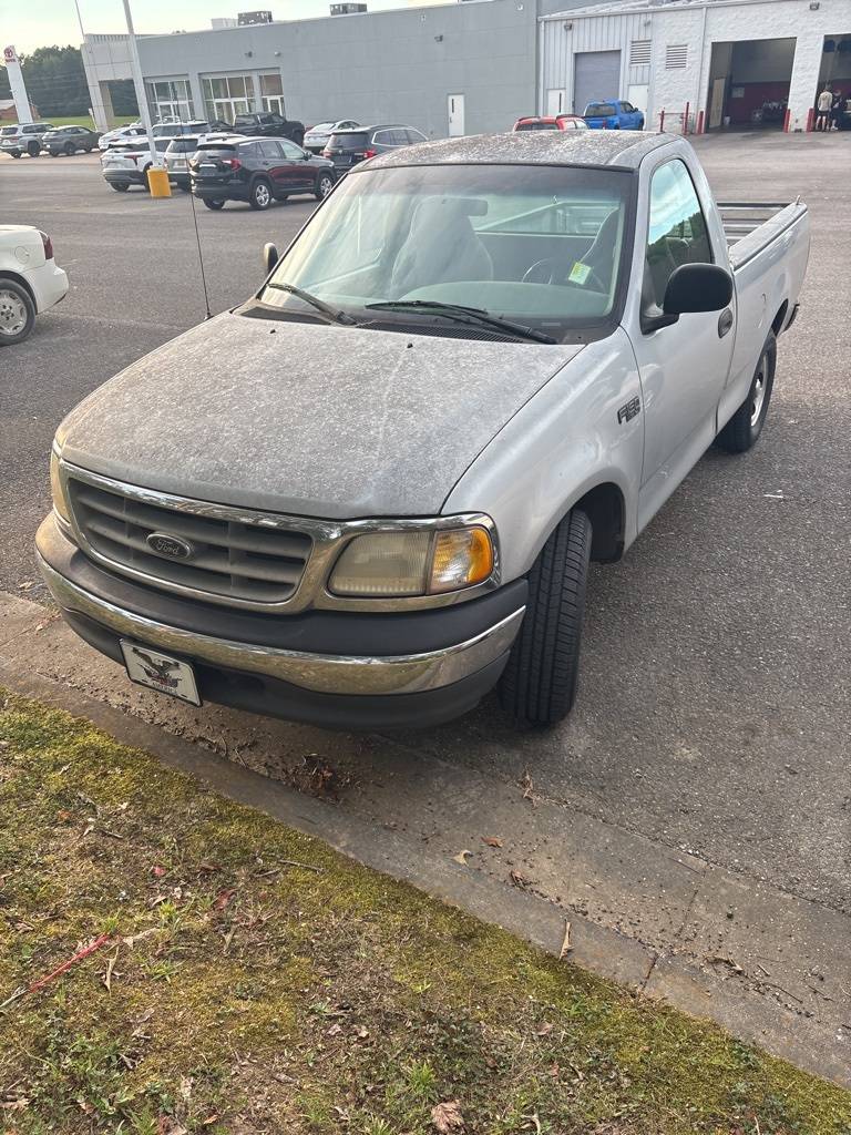 2000 Ford F-150 Base — Pickup Truck — 128,000 mi — Fayetteville, TN
