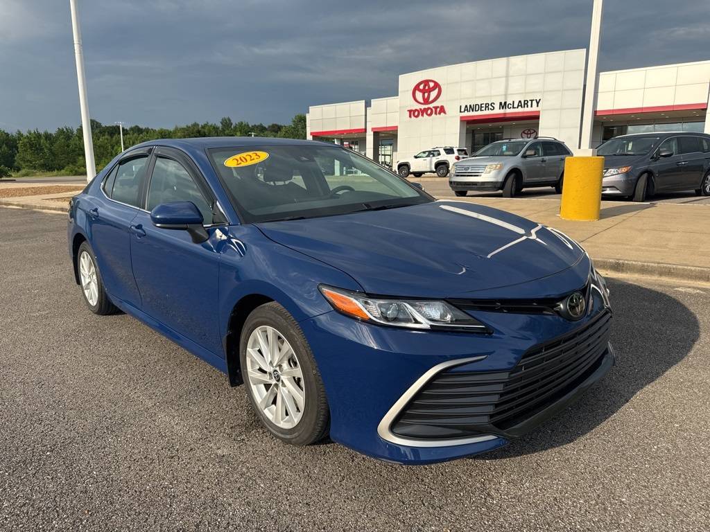 2023 Toyota Camry LE — Sedan — 25,254 mi — Fayetteville, TN