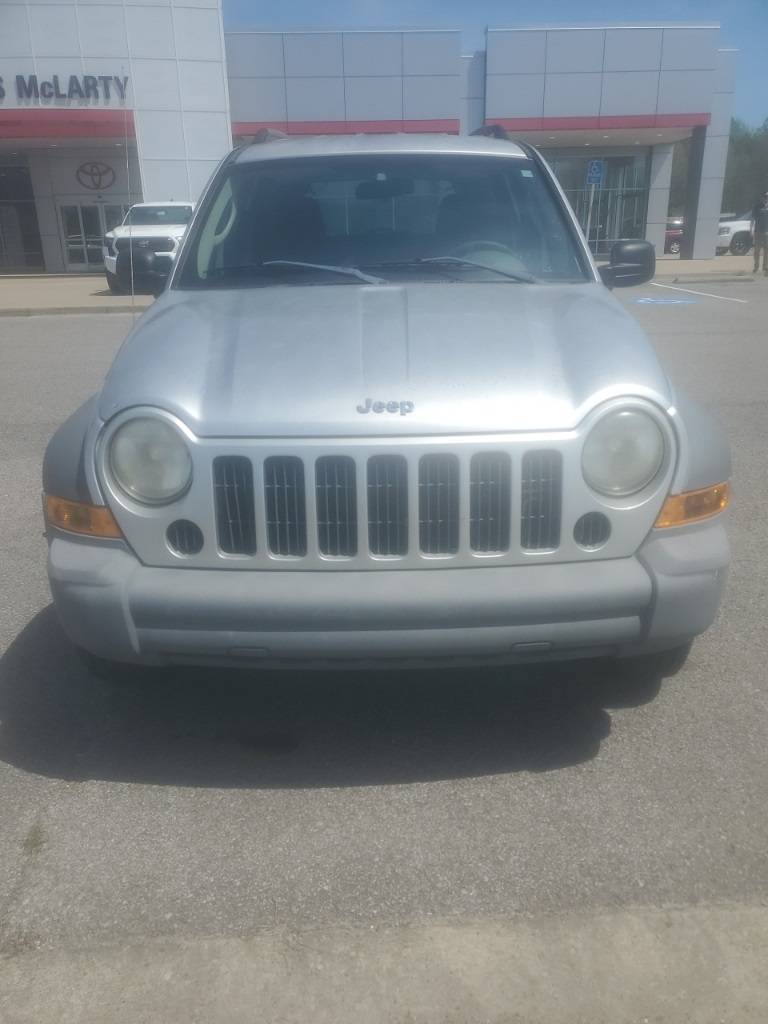 2005 Jeep Liberty Sport — SUV — 216,172 mi — Fayetteville, TN