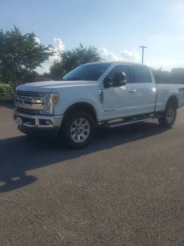 2017 Ford Super Duty F-250 Lariat — Pickup Truck — 172,795 mi — Fayetteville, TN