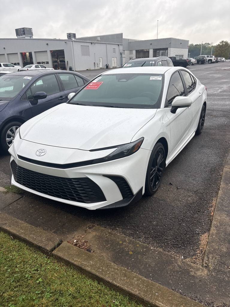 2025 Toyota Camry Hybrid SE — Sedan — 22,227 mi — Fayetteville, TN
