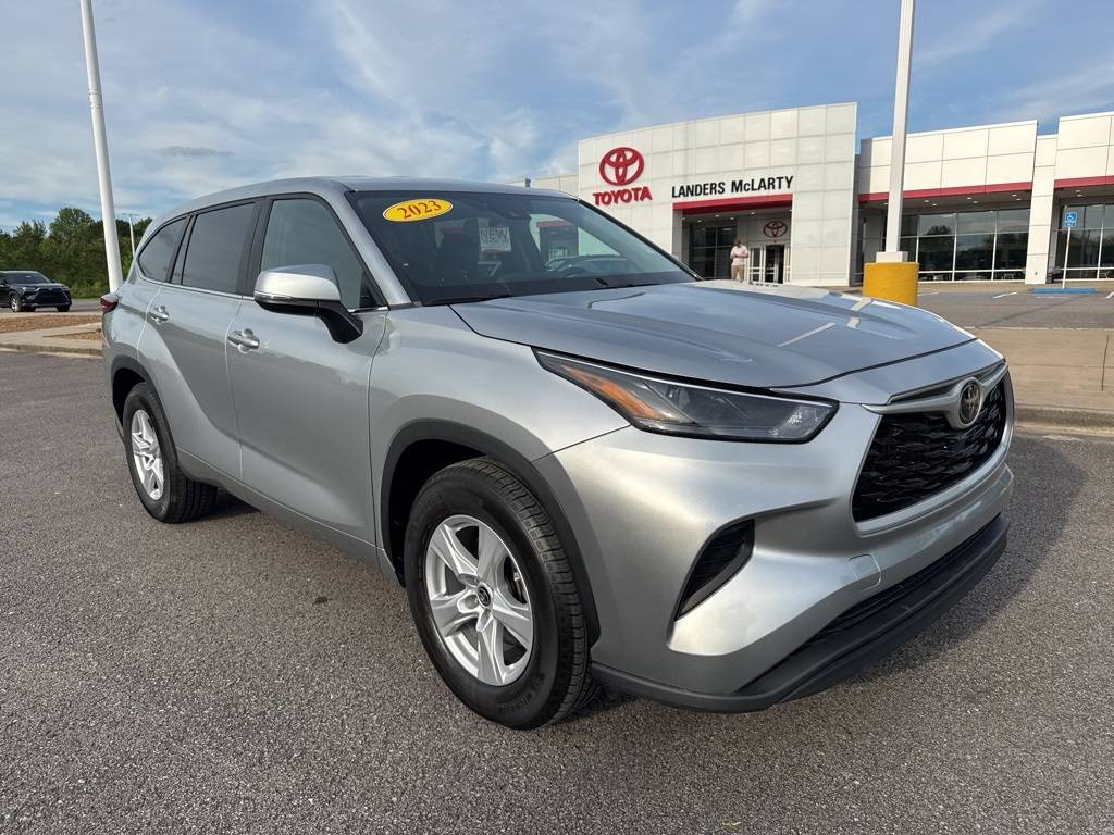 2023 Toyota Highlander L — SUV — 31,056 mi — Fayetteville, TN