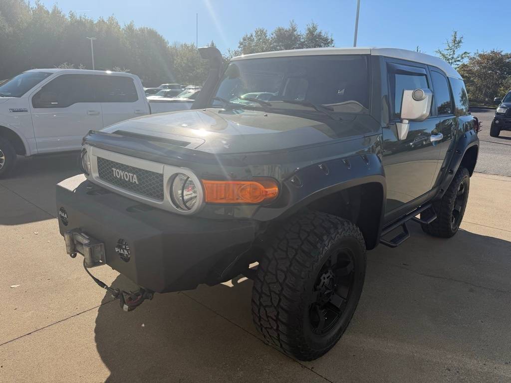 2014 Toyota FJ Cruiser Base — SUV — 24,989 mi — Fayetteville, TN