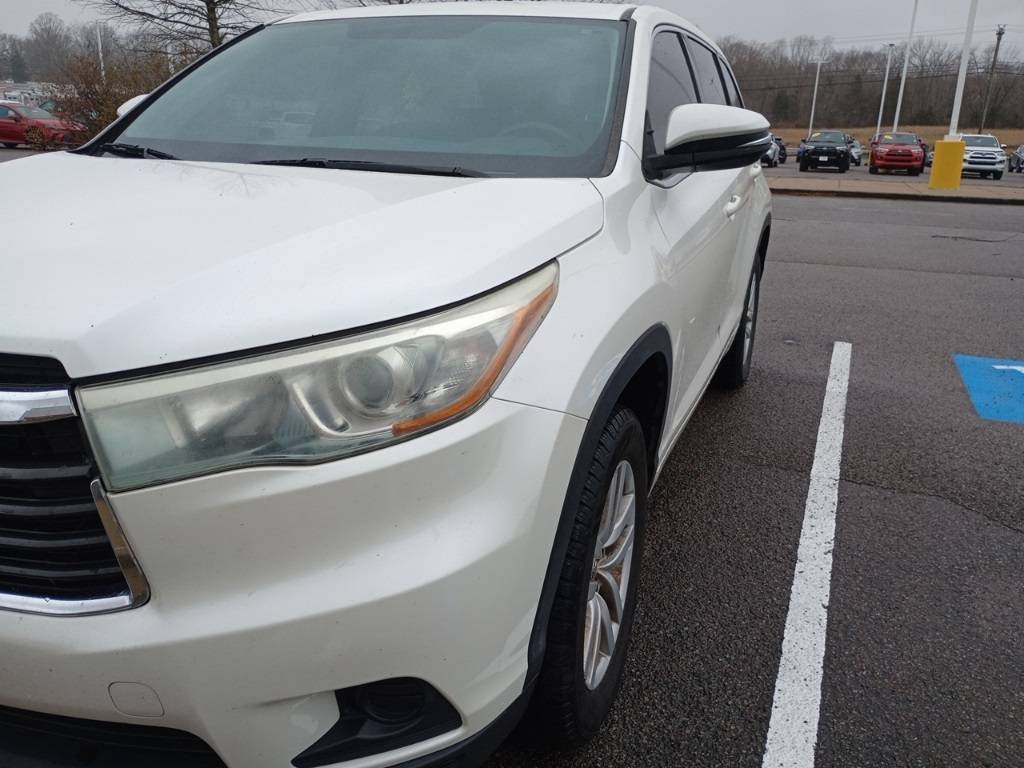 2015 Toyota Highlander LE V6 — SUV — 206,632 mi — Fayetteville, TN
