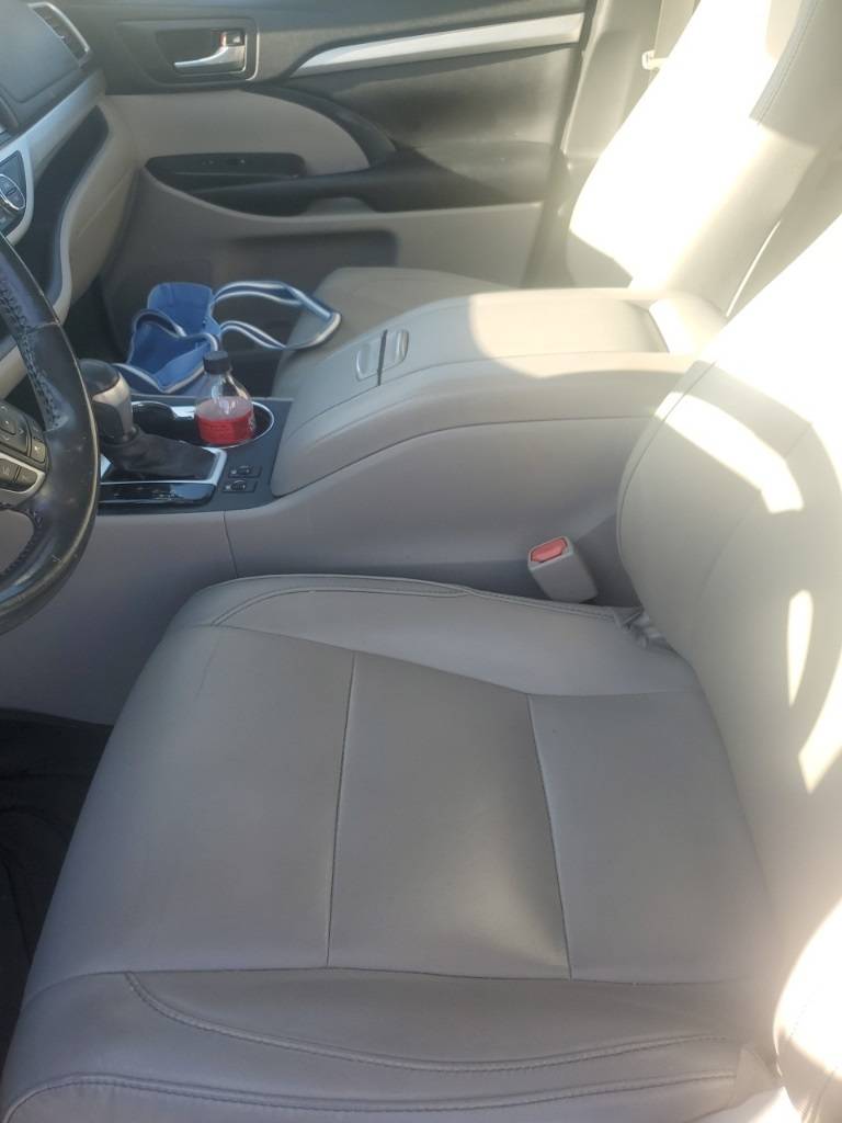 2017 Toyota Highlander XLE — SUV — 141,204 mi — Fayetteville, TN