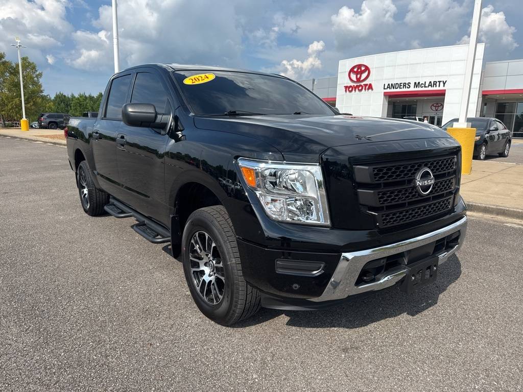 2024 Nissan Titan SV — Pickup Truck — 13,951 mi — Fayetteville, TN