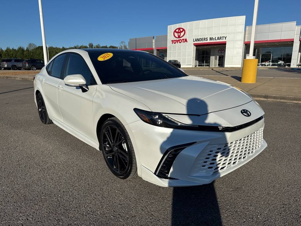 2025 Toyota Camry Hybrid XSE — Sedan — 12,291 mi — Fayetteville, TN