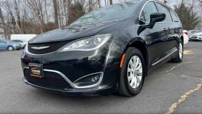 2017 Chrysler Pacifica Touring L — Minivan — 132,210 mi — Butler, NJ