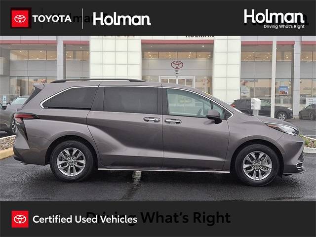 2022 Toyota Sienna XLE — Minivan — 35,011 mi — Mount Laurel, NJ