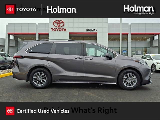 2022 Toyota Sienna LE — Minivan — 68,713 mi — Mount Laurel, NJ