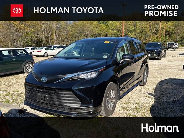 2023 Toyota Sienna LE — Minivan — 21,134 mi — Mount Laurel, NJ