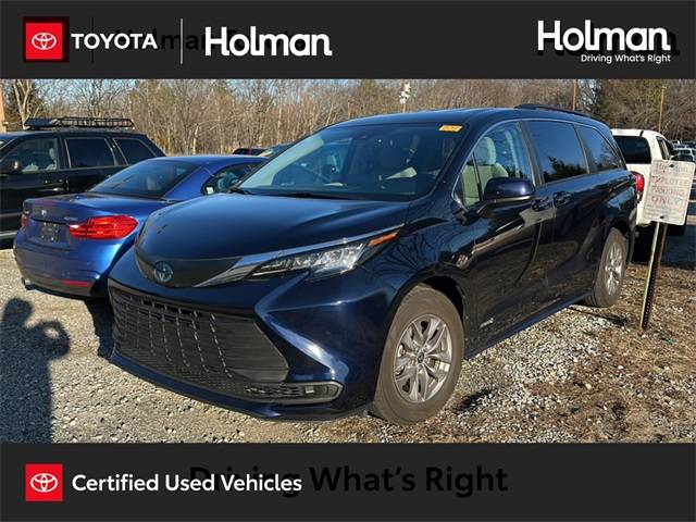 2021 Toyota Sienna LE — Minivan — 32,229 mi — Mount Laurel, NJ