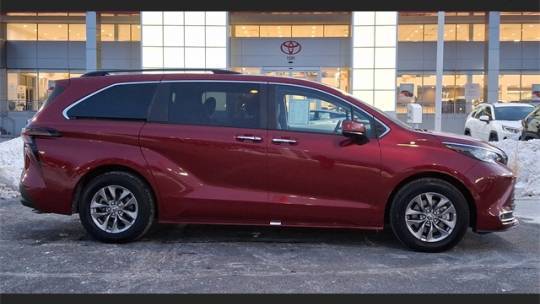 2023 Toyota Sienna XLE — Minivan — 23,366 mi — Mount Laurel, NJ