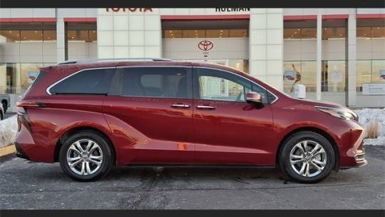 2022 Toyota Sienna Platinum — Minivan — 61,917 mi — Mount Laurel, NJ