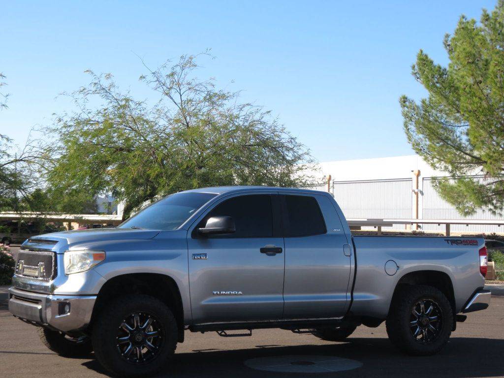 2014 Toyota Tundra SR5