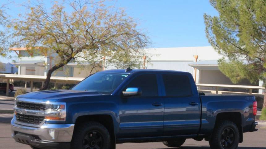 2017 Chevrolet Silverado 1500 LT — Pickup Truck — 118,474 mi — Phoenix, AZ