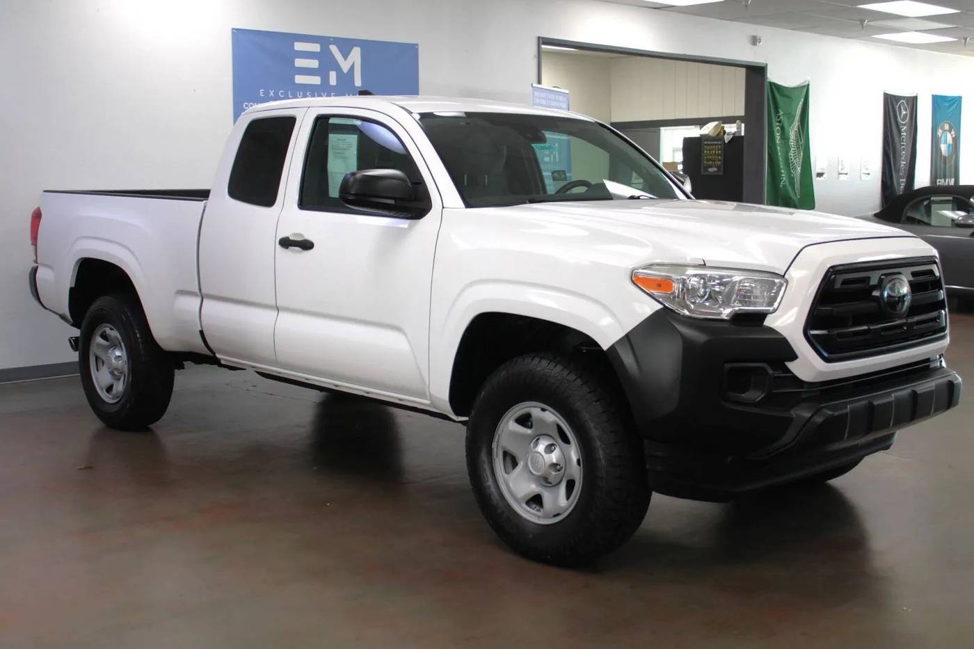 2022 Toyota Tacoma SR — Pickup Truck — 71,014 mi — Sacramento, CA