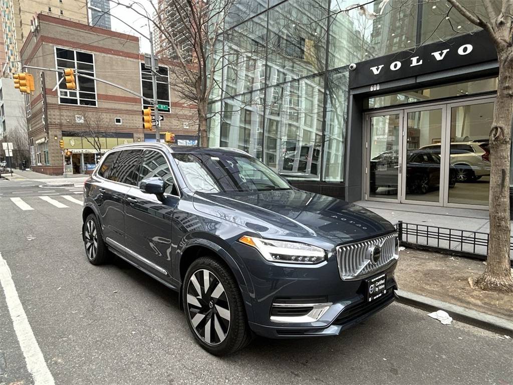 2025 Volvo XC90 Plug-In Hybrid Ultra — SUV — 2,198 mi — New York, NY