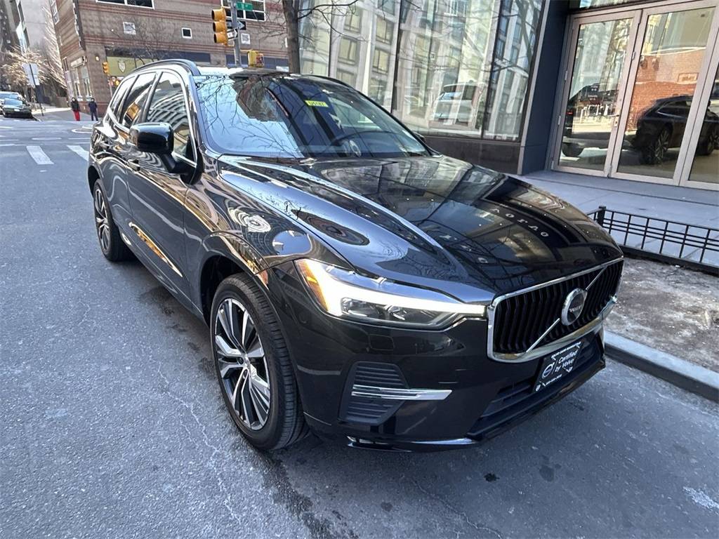2022 Volvo XC60 Momentum — SUV — 17,039 mi — New York, NY