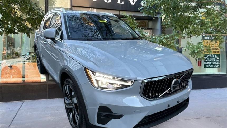 2024 Volvo XC40 Ultimate — SUV — 13,514 mi — New York, NY