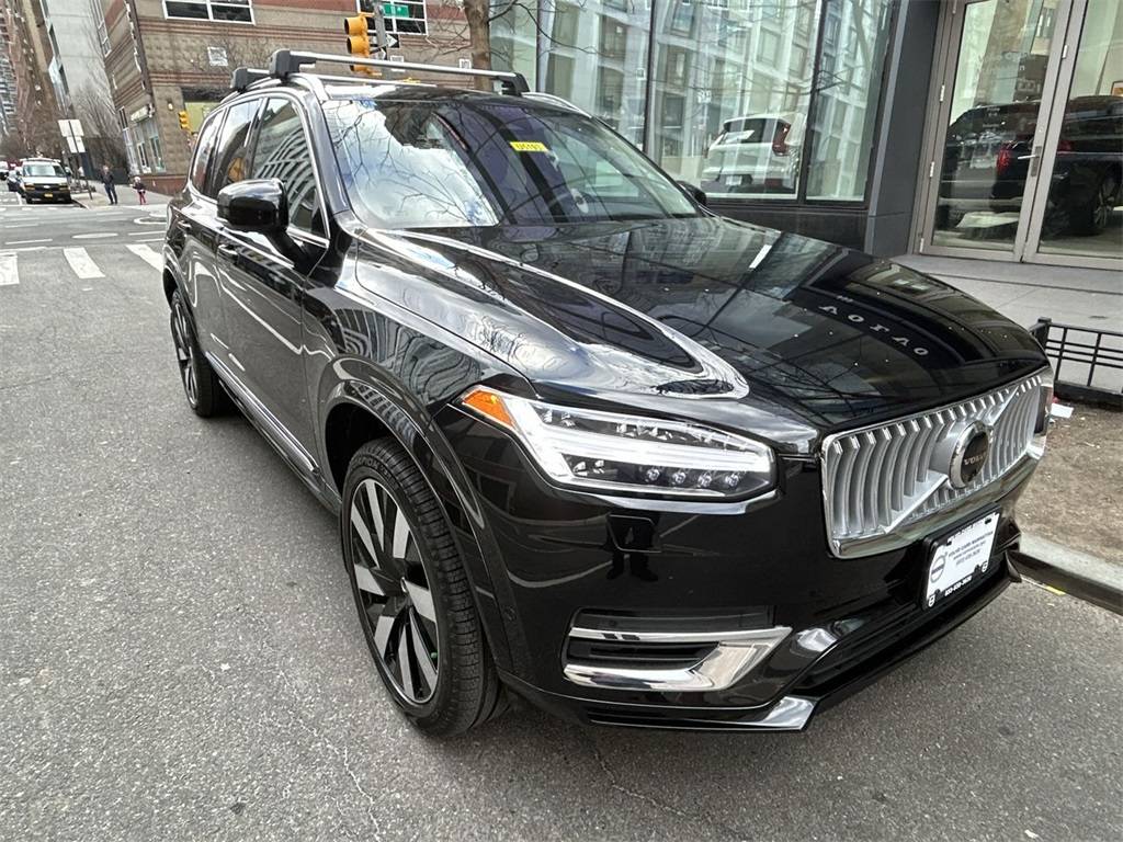 2025 Volvo XC90 Plug-In Hybrid Plus — SUV — 4,328 mi — New York, NY
