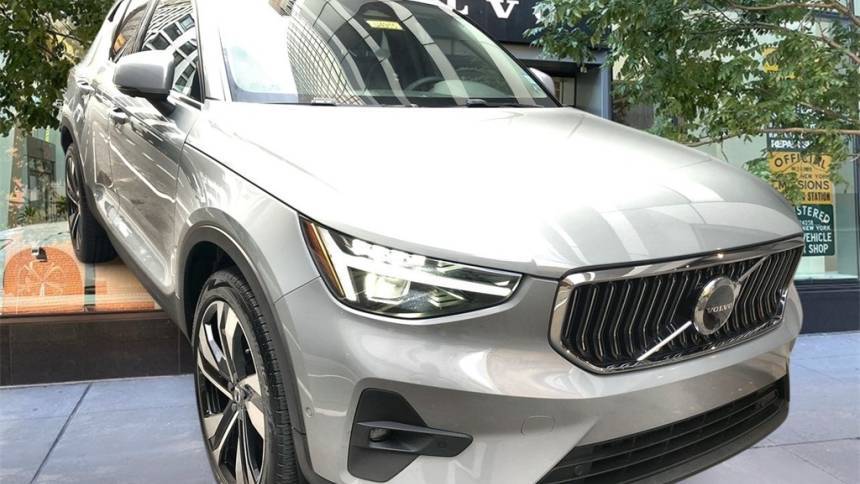 2024 Volvo XC40 Ultimate — SUV — 15,761 mi — New York, NY