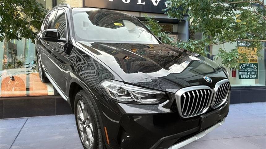 2022 BMW X3 30i — SUV — 8,818 mi — New York, NY