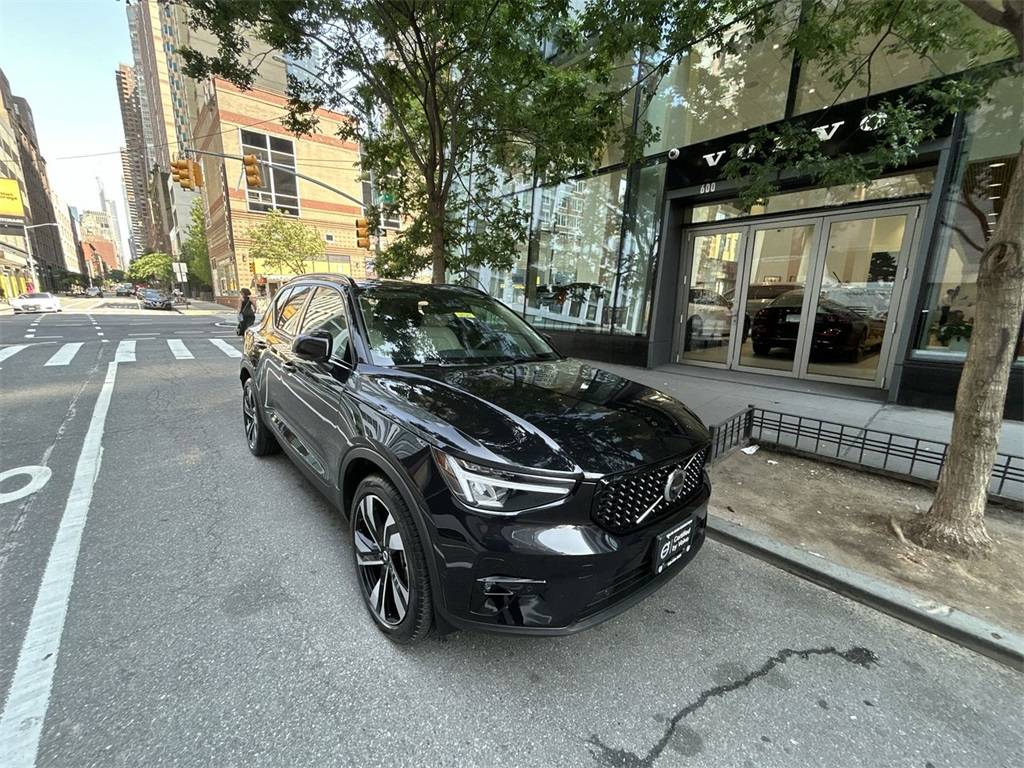 2023 Volvo XC40 Plus — SUV — 4,533 mi — New York, NY