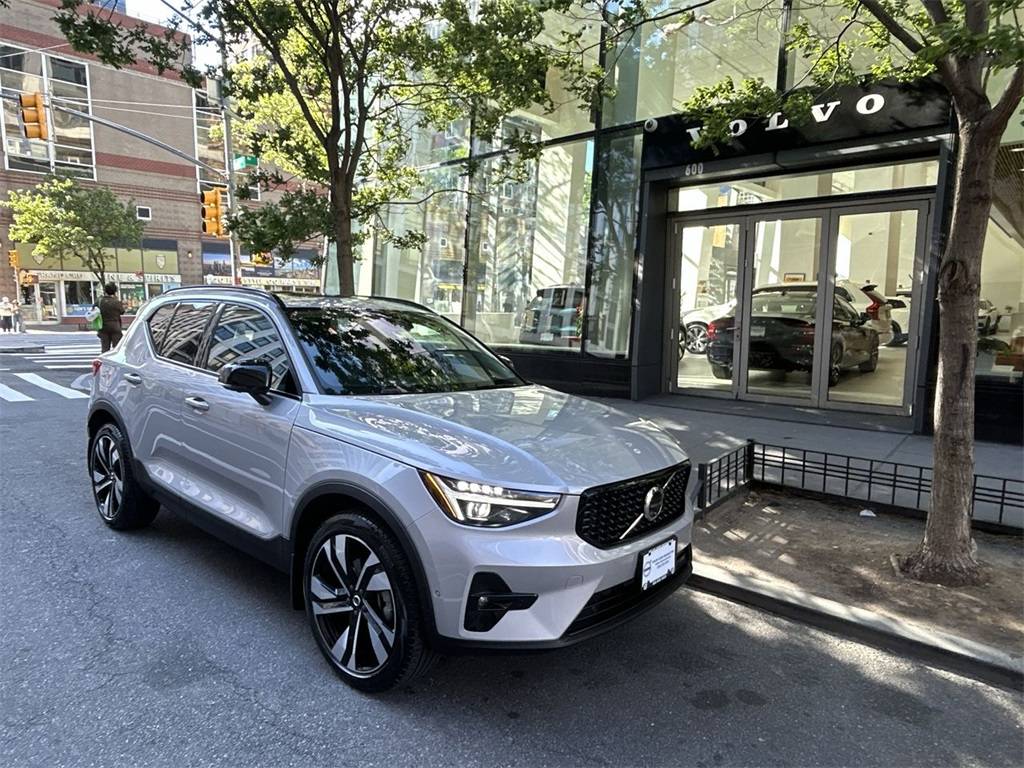 2025 Volvo XC40 Ultra — SUV — 4,308 mi — New York, NY