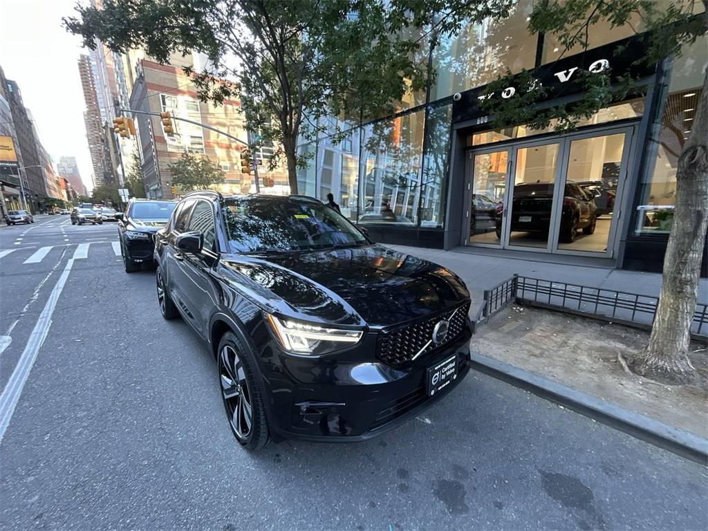 2023 Volvo XC40 Plus — SUV — 10,158 mi — New York, NY