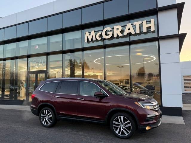 2018 Honda Pilot Touring — SUV — 66,096 mi — Libertyville, IL